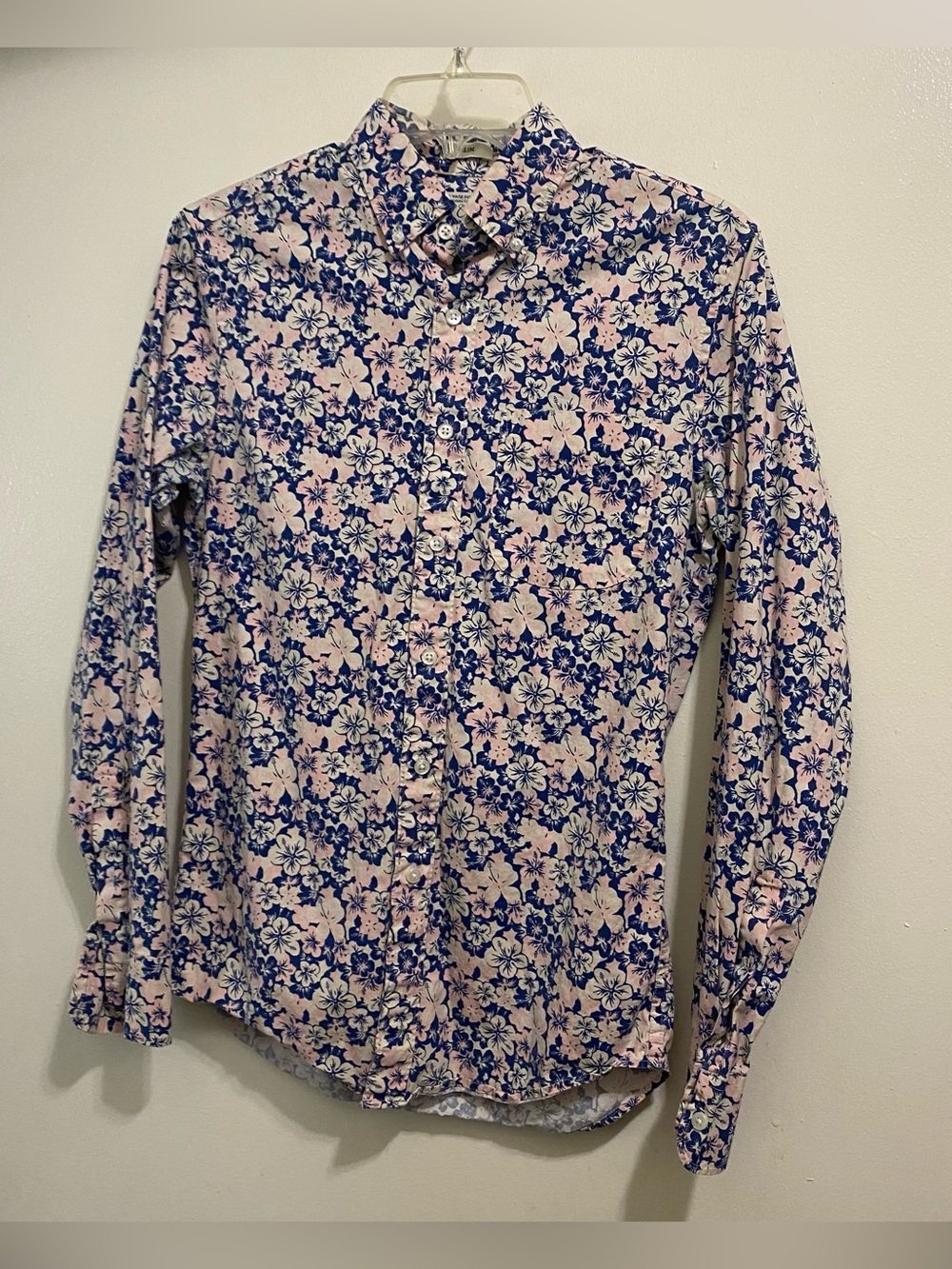 Vintage J Crew Mens S Small Slim 36” Button Up Shirt Floral Pink & Blue Flowers